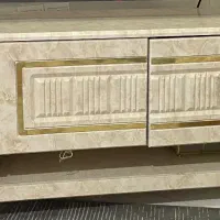 میز تیوی