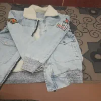 کاپشن و پیراهن|لباس|قائن, |دیوار