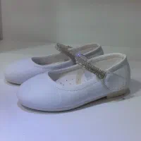 کفش بچگانه