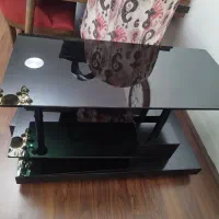 میز تلویزیون شیشه ای