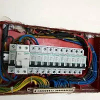 برقکار ساختمان/سیم کشی/نصب آیفن/لاین نوری/کابل کشی