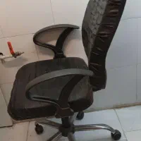 پیشخوان سفید و صندلی چرخدار|فروشگاه و مغازه|رشت, آزادگان|دیوار