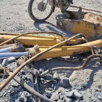 بیل مکانیکی کوماتسو خط شش ۲۰۰مدل ۱۹۹۸میلادی