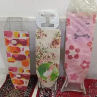 میز‌اتو‌پریز‌دار‌ایستاده‌وهم‌نشسته‌اکبند