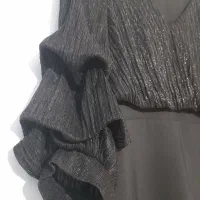 لباس مجلسی|لباس|پیشوا, |دیوار