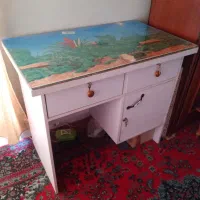 میز  ام دی اف  رویه از جنس کابینت و شیشه