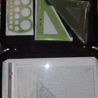 تخته رسم و کیف آرشیو