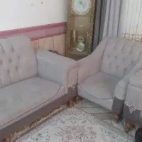 یک دسته مبل ۷ نفر  تمیز  ودر حد نو هست
