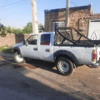 نیسان دوکابین ژاپنی