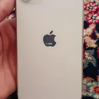 اپل iPhone 11 با حافظهٔ ۱۲۸ گیگابایت