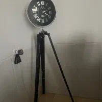 ساعت ایستاده