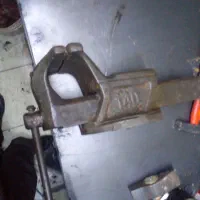 گیره رومیزی.جرثقیل زنجیری.همزن.دریل.اره شارژی