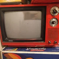 تلویزیون قدیمی کاملا سالم