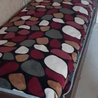 تخت خواب یک نفره با عسلی|تخت و سرویس خواب|شیراز, فرهنگ شهر|دیوار