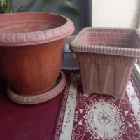 گلدان کوچک و بزرگ