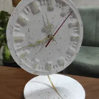 ساعت کار دست سنگ مصنوعی رنگ صدفی طلایی