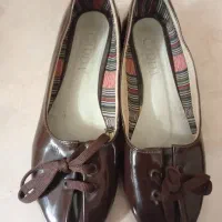 تعدادی کفش سایز 37و39