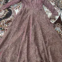 پیراهن مجلسی|لباس|ایوان, |دیوار