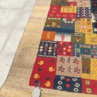 دوتا گلیم رایگان هر کی لازم داره بیاد ببره|گلیم، جاجیم، گبه|قدس, شهر‌قدس|دیوار