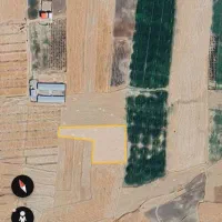 زمین کشاورزی مجهز به سیستم آبیاری قطرهای