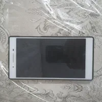یک تبلت درحد نو باجعبه به فروش میرسد