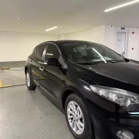 رنو اسکلا هاچ بک