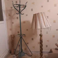 آباژور پابه بلند. چوب لباسی عتیقه