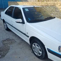 پژوپارس سال بی رنگ