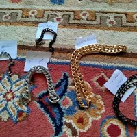 فروش ۳عدستبند ودوعددگردنبند
