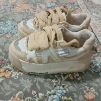 کفش کتونی نو