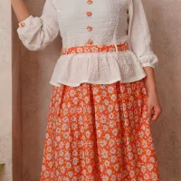 تعدادی لباس