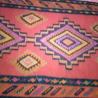 گلیم دستبافت با طرح زیبا