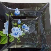 تعدادی ظرف|ظروف پخت‌وپز|گرگان, |دیوار