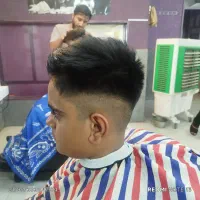 نیازمند به چند مدل برای اصلاح سر به صورت رایگان|آرایشگاه و سالن‌های زیبایی|یزد, |دیوار
