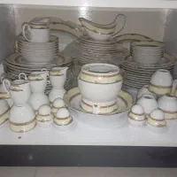 سرویس چینی ۱۲ نفره  تخت نوجوان تمیزوسالم|ظروف سرو و پذیرایی|قم, نخودی|دیوار