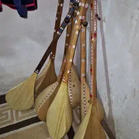 دوتار دمبوره|سازهای سنتی|قم, بیست متری ولیعصر|دیوار