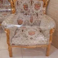 مبل استیل سلطنتی ۹نفره با میز و عسلی در حد نو