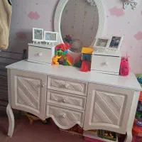 تخت و کمد کودک