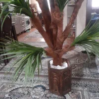 درختچه مصنوعی بسیار زیبا به همراه گلدان هخامنشی|گل مصنوعی|رشت, جماران|دیوار