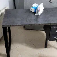 میز اداری کارکرده