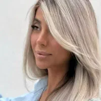 مدل خانم برای رنگ و لایت مو