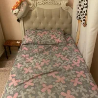 تخت ، کمد ، کمد کتابخانه ای