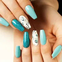 کاشت تخصصی ناخن با۳سال سابقه کار در اصفهان|خدمات آرایشگری و زیبایی|لردگان, |دیوار