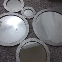 آینه گرد دیواری