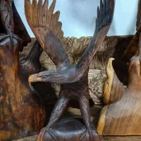 مجسمه چوبی عقاب پنجاه سانتی