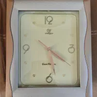 ساعت دیواری