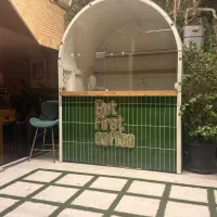 اجاره-کافه-در-مرکز-پزشکی-زیبایی