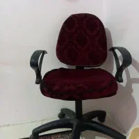 پشتی و میز کامپیوتر