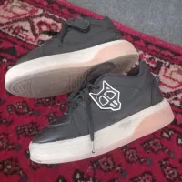 کتونی|کیف، کفش، کمربند|بروجرد, |دیوار