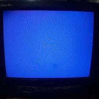 تلوزیون سامسونگ 21 اینچ قدیمی، سالم و روشن